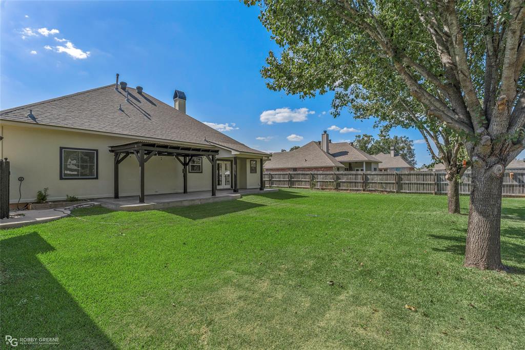 605 Jade Circle Property Photo 6