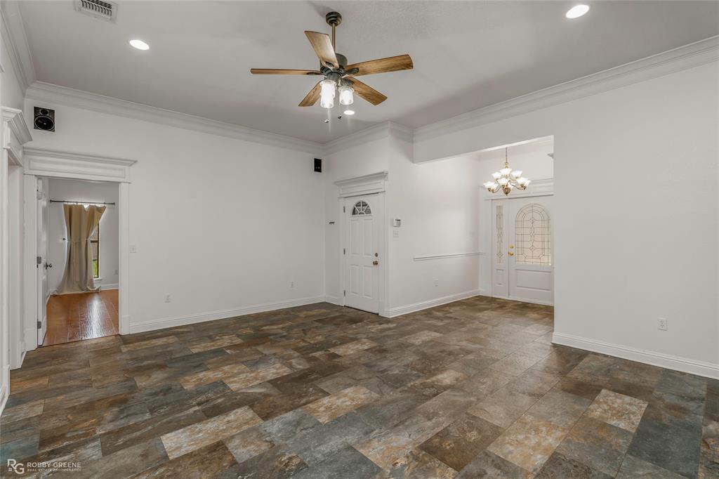 605 Jade Circle Property Photo 13