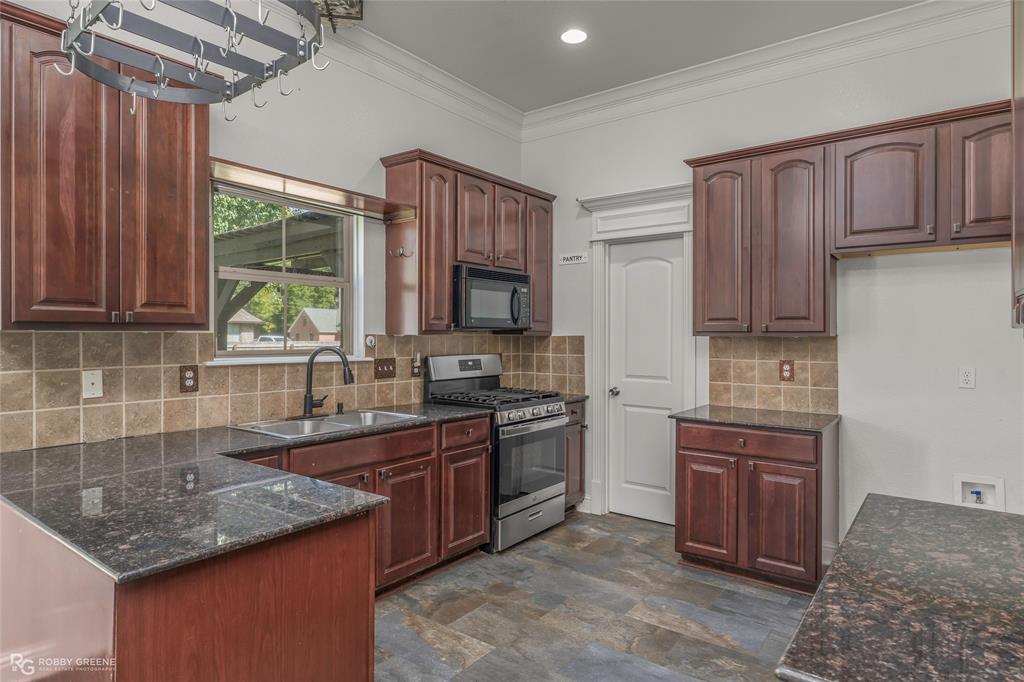 605 Jade Circle Property Photo 14