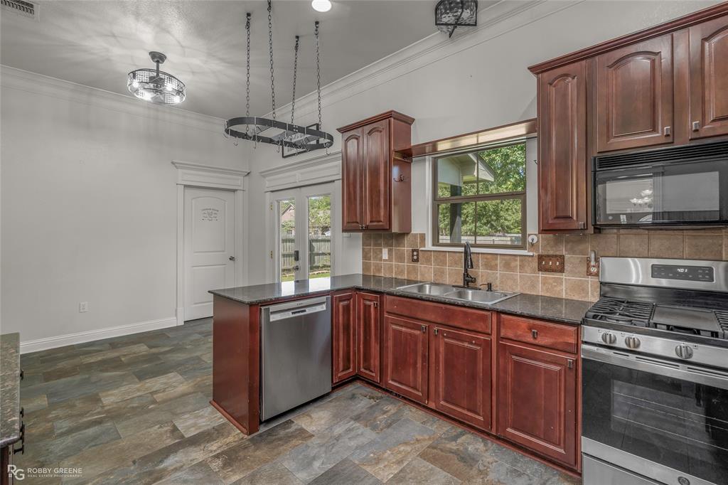 605 Jade Circle Property Photo 17