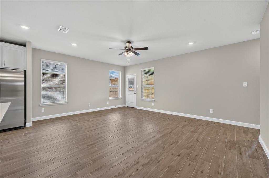 17132 Manzanilla Drive Property Photo 8