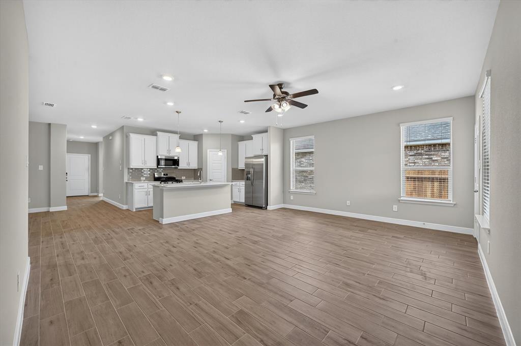 17132 Manzanilla Drive Property Photo 9