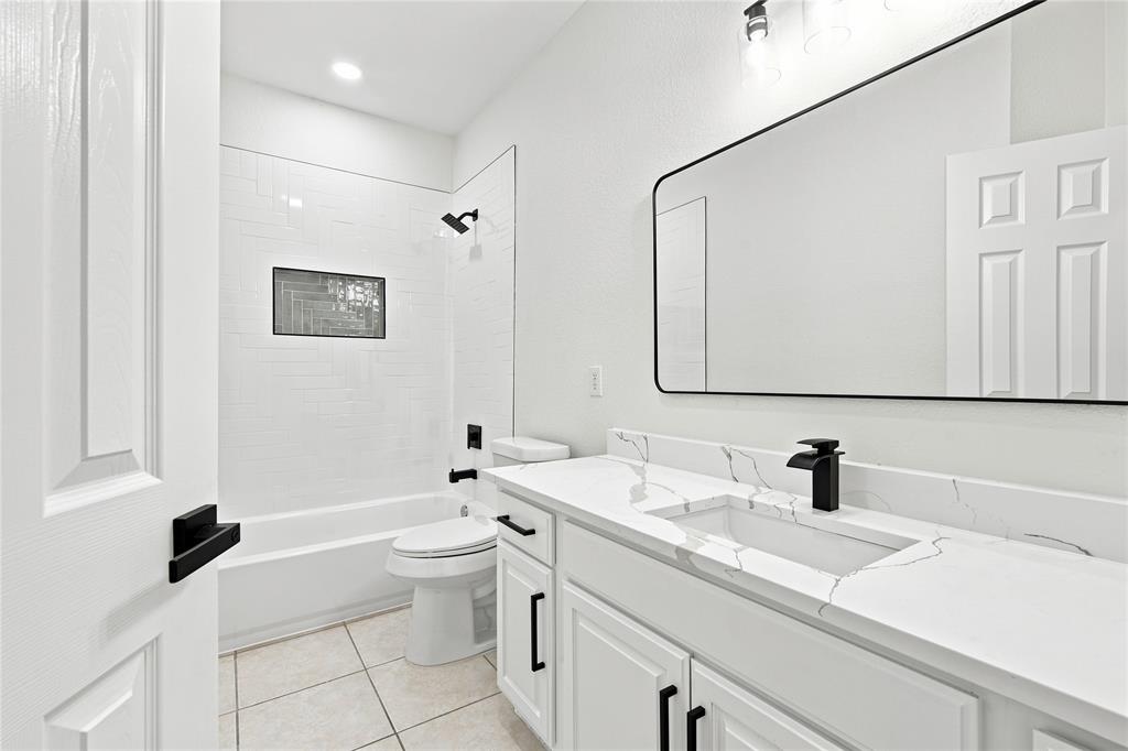 122 Clear Creek Drive Property Photo 18