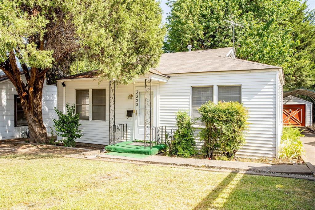 3323 W Clarendon Drive Property Photo 1