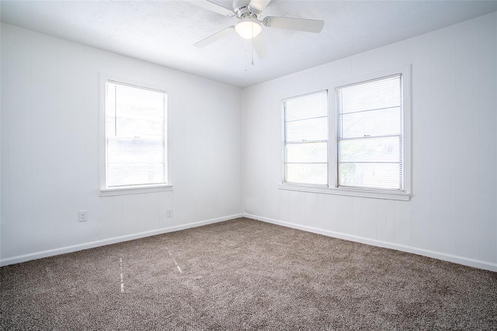 3323 W Clarendon Drive Property Photo 15