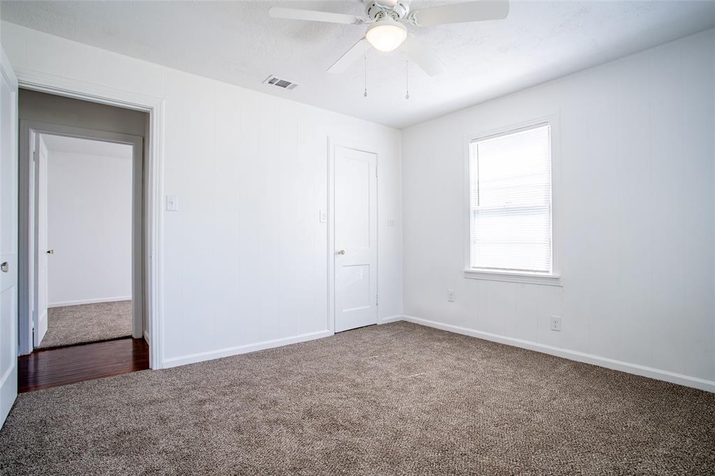 3323 W Clarendon Drive Property Photo 16