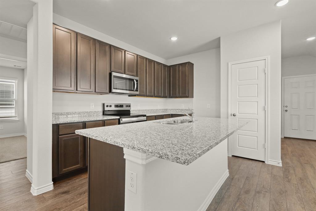 2417 Texas Ash Way Property Photo 2