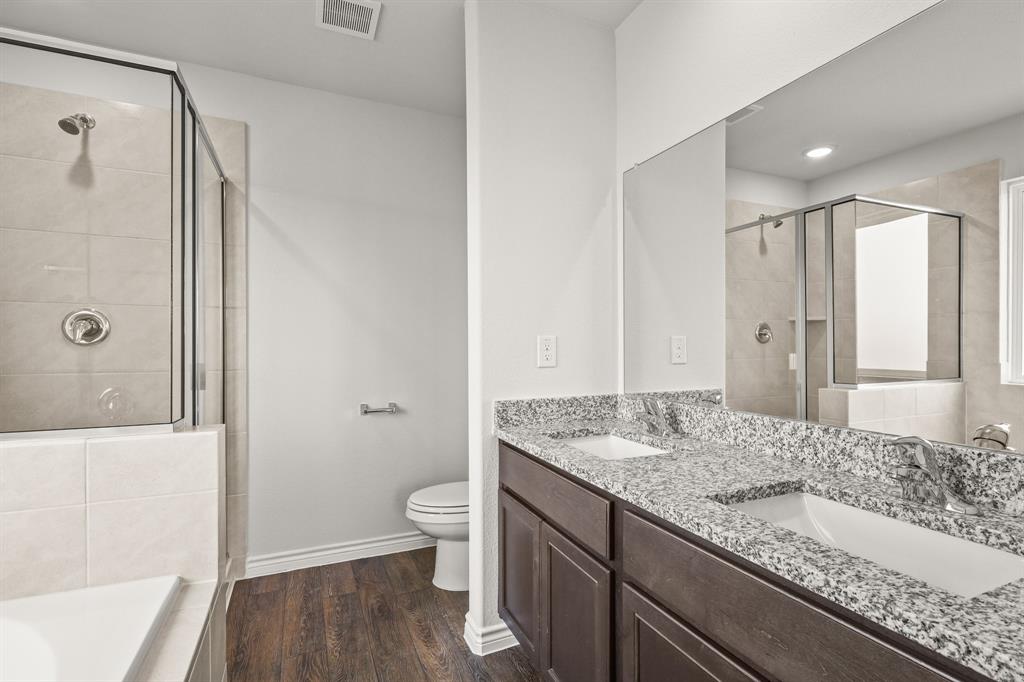 2417 Texas Ash Way Property Photo 9