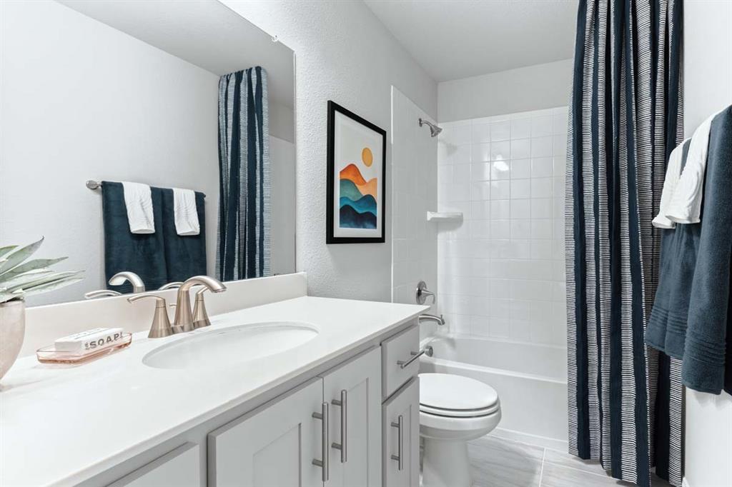 2208 Walden Pond Boulevard Property Photo 18