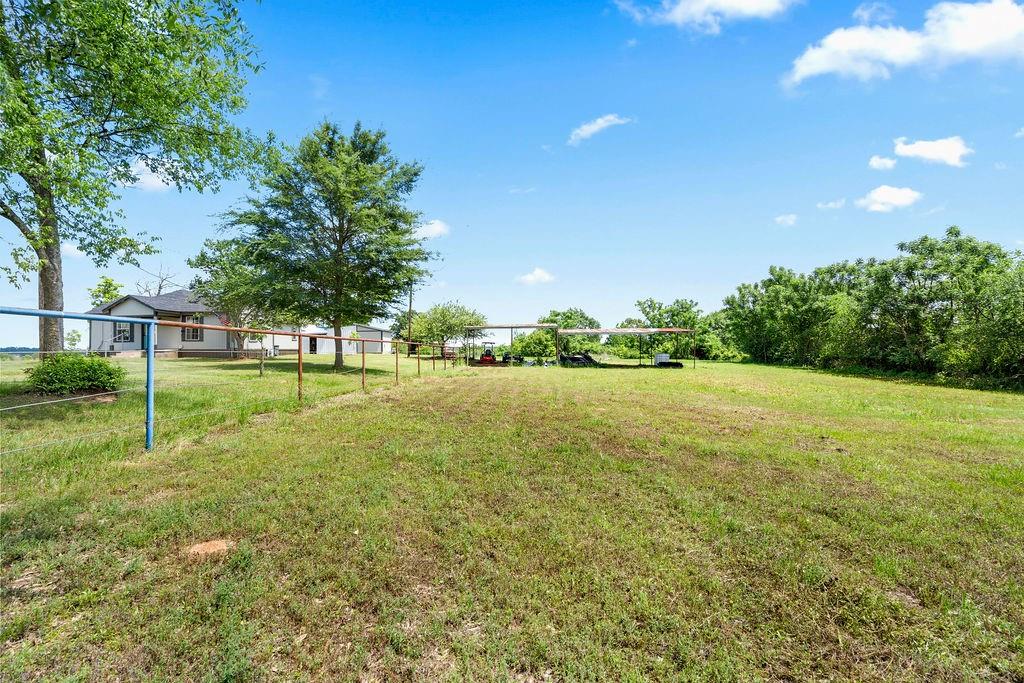 8869 County Road 1617 Property Photo 28