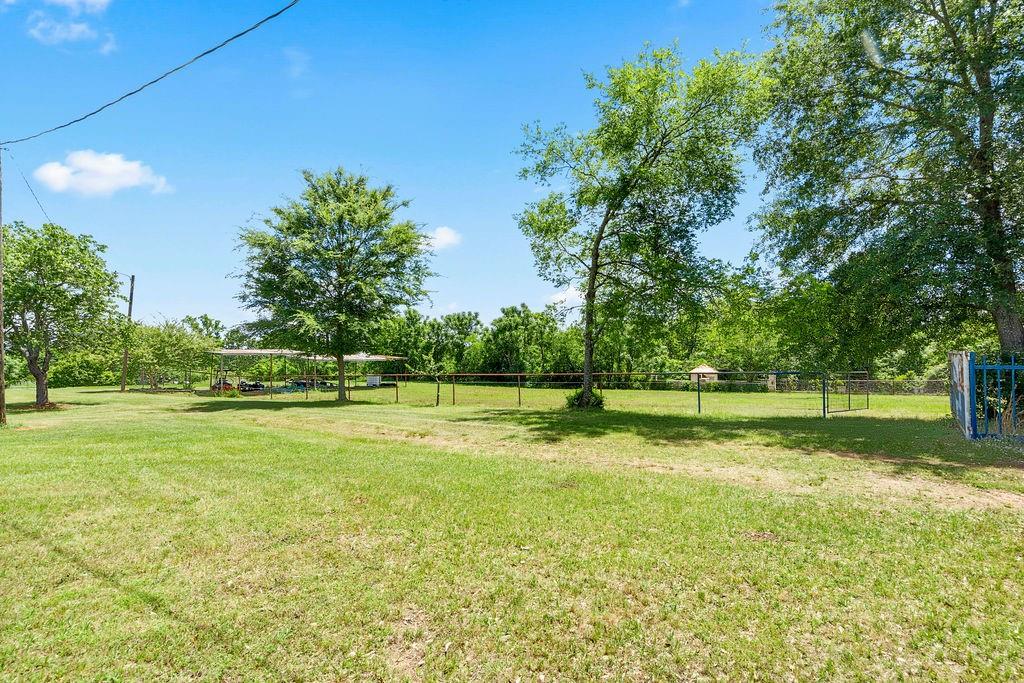8869 County Road 1617 Property Photo 30
