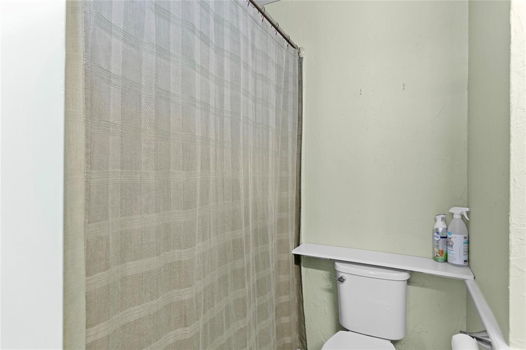 2900 Bedfordshire Property Photo 28
