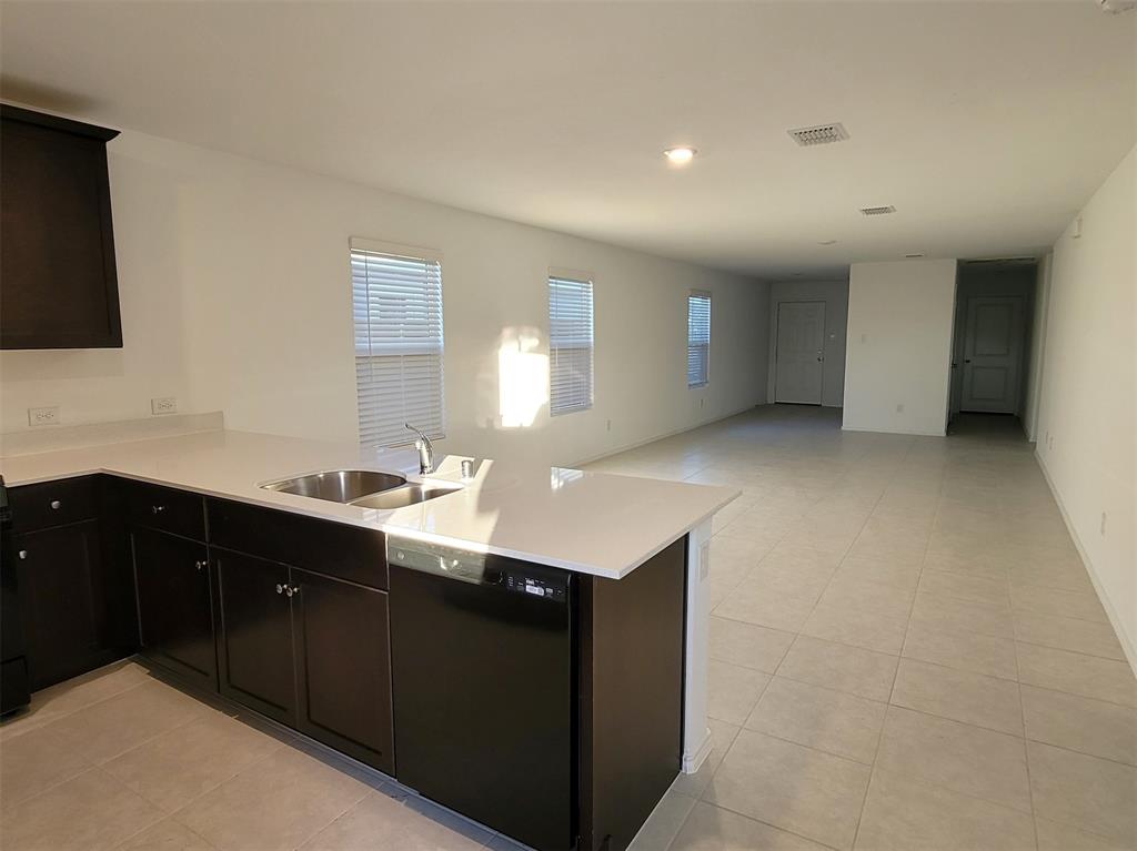 7513 Bluebell Lane Property Photo 11