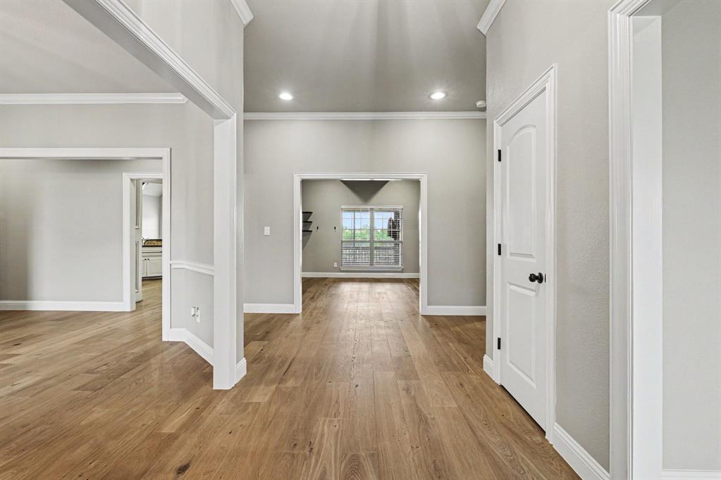 2016 Fox Bend Trace Property Photo 7
