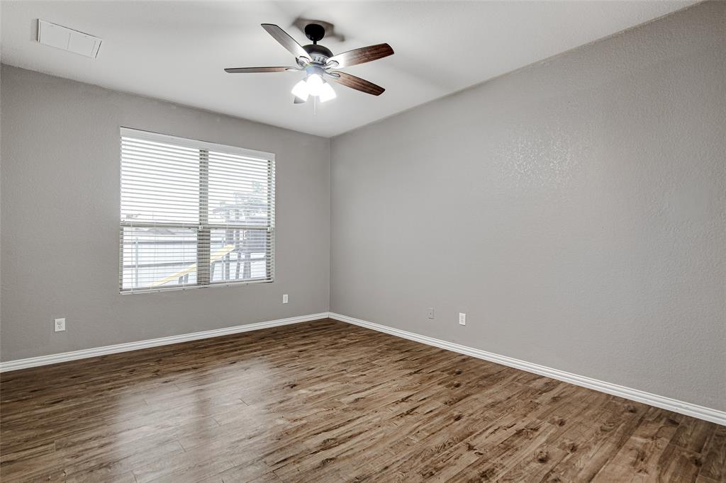 1015 Christine Street Property Photo 18