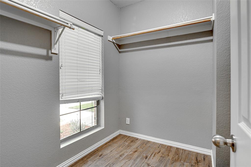 1015 Christine Street Property Photo 22
