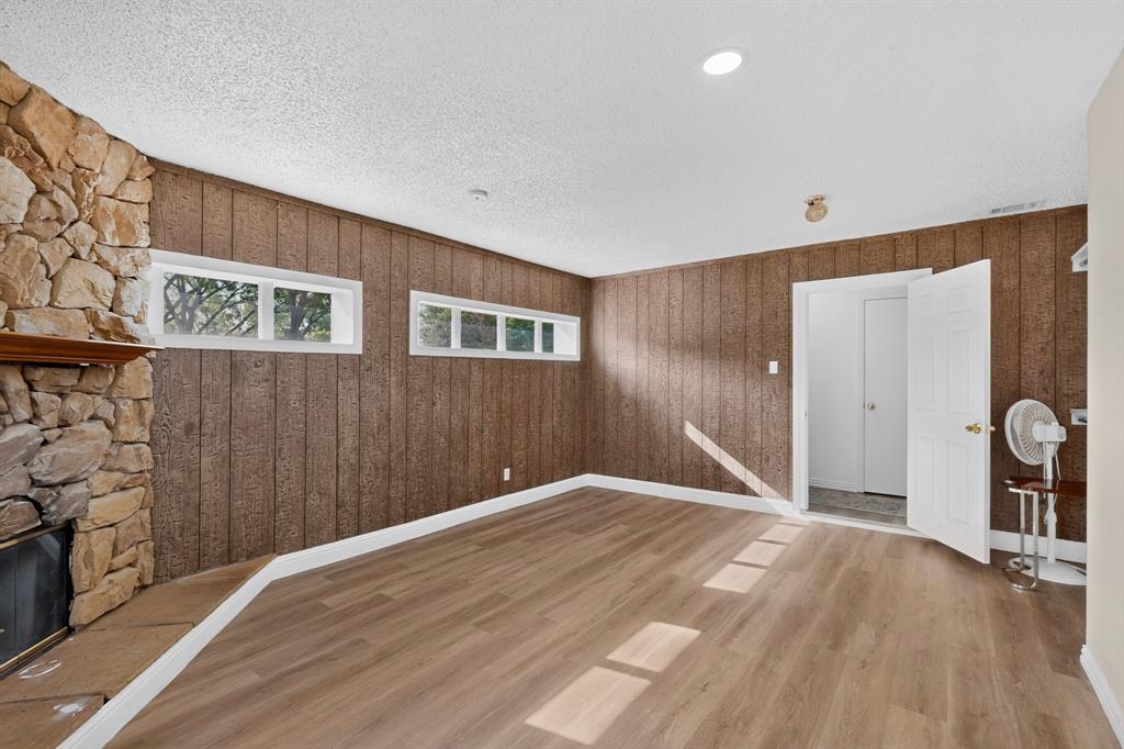 2041 Hemlock Drive Property Photo 13