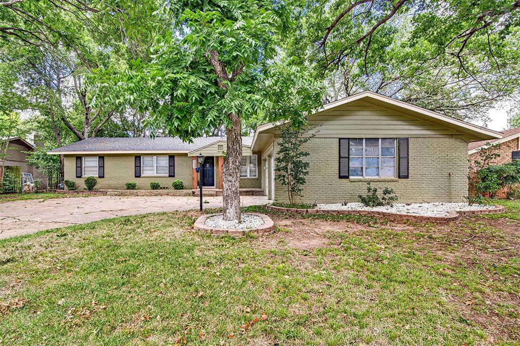 1206 Waggoner Drive Property Photo 1