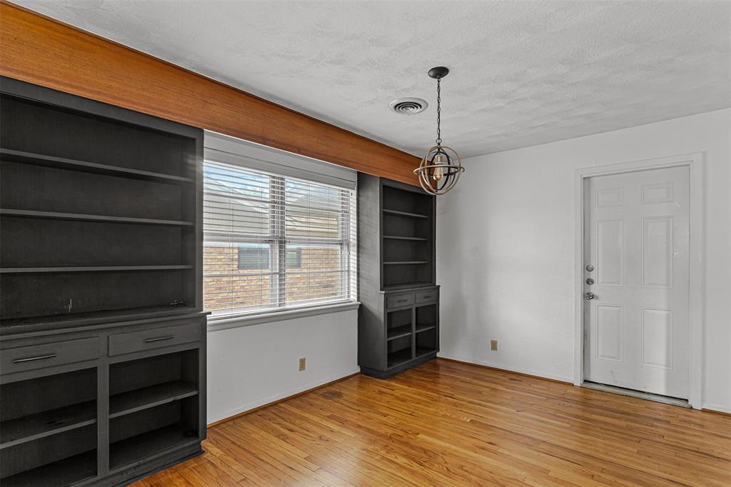 1206 Waggoner Drive Property Photo 10