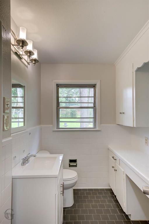 4128 Pines Road Property Photo 11