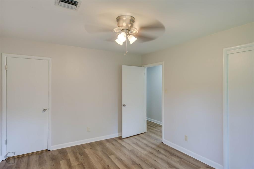 4128 Pines Road Property Photo 14