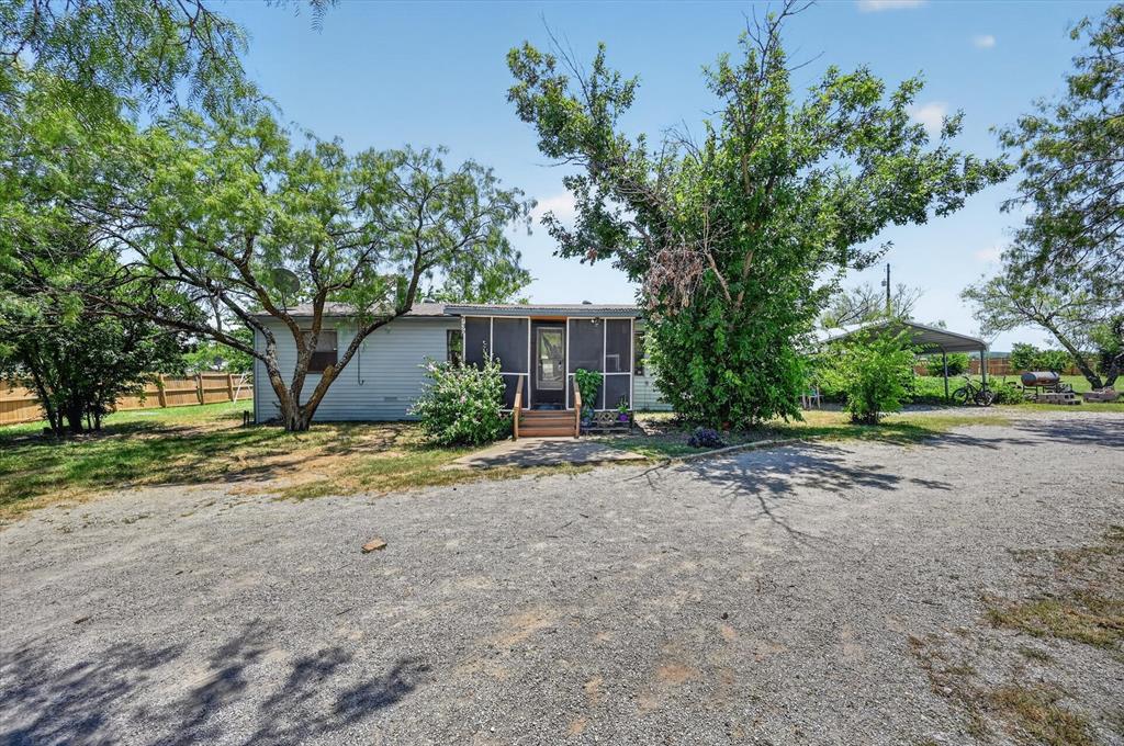 736 Little Joe Road Property Photo 2