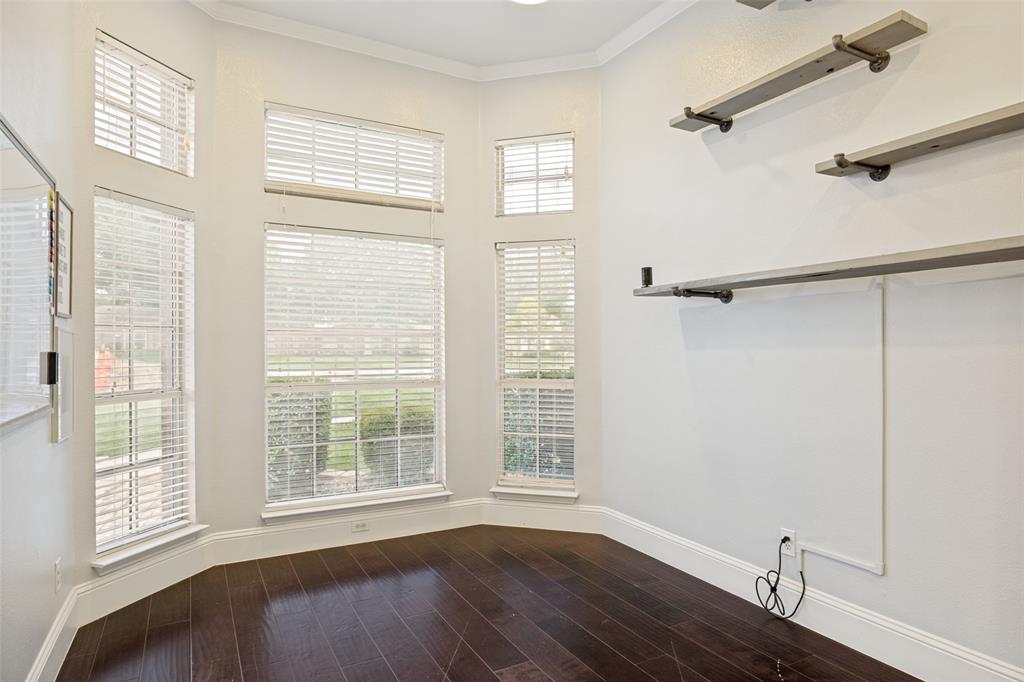 2100 Los Rios Boulevard Property Photo 4