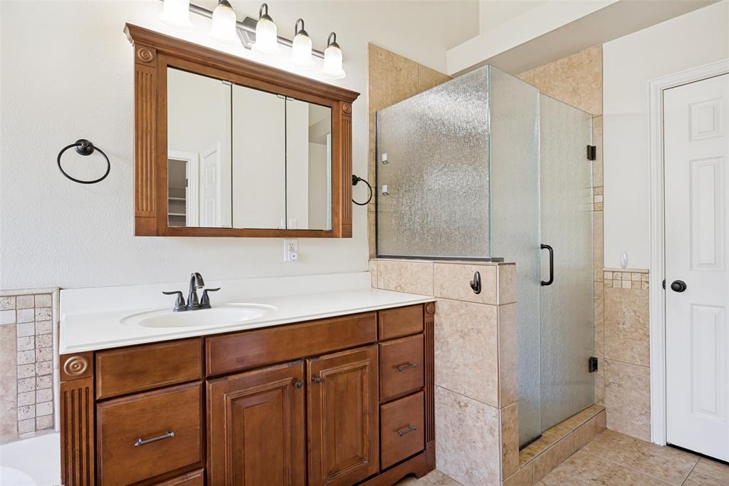 2100 Los Rios Boulevard Property Photo 16