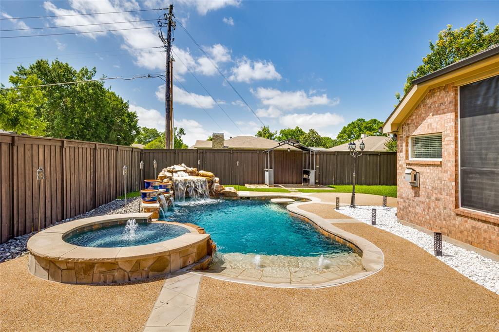 2100 Los Rios Boulevard Property Photo 22