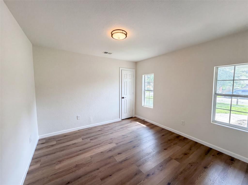 321 S 4th Street Property Photo 7