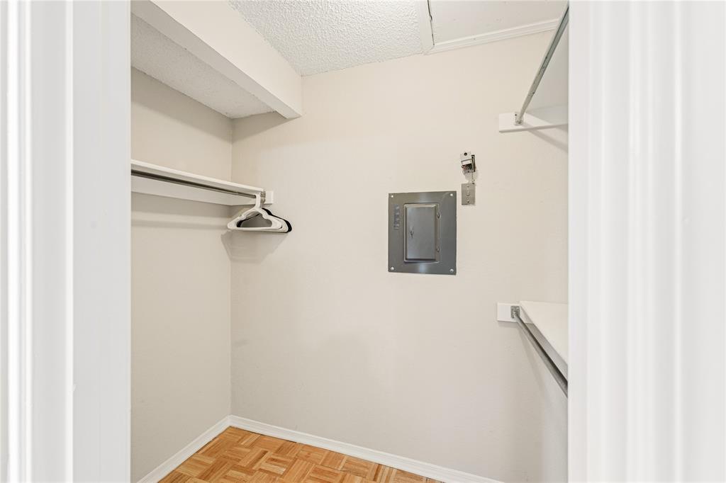 4748 Old Bent Tree Lane 604 Property Photo 15
