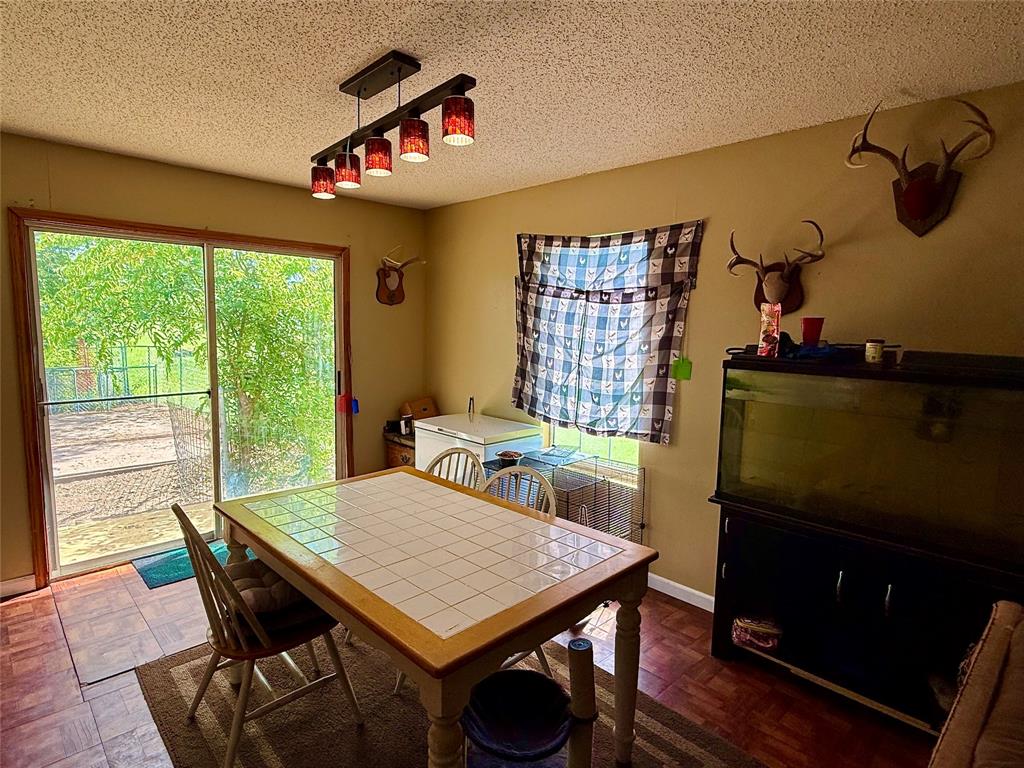 417 W Harris Street Property Photo 4