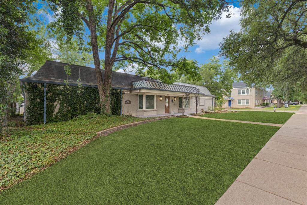 800 N Bishop Avenue 2 Property Photo 2