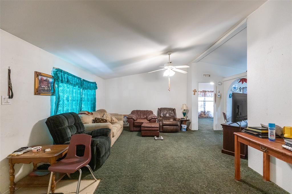 7852 Fm 603 Property Photo 6