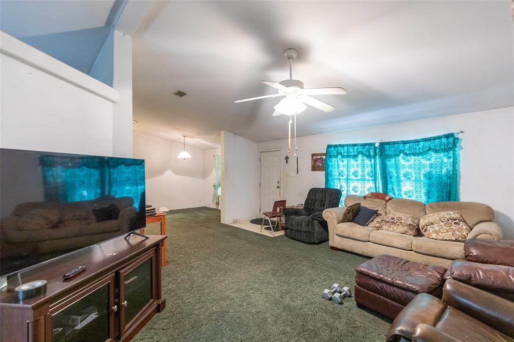 7852 Fm 603 Property Photo 8