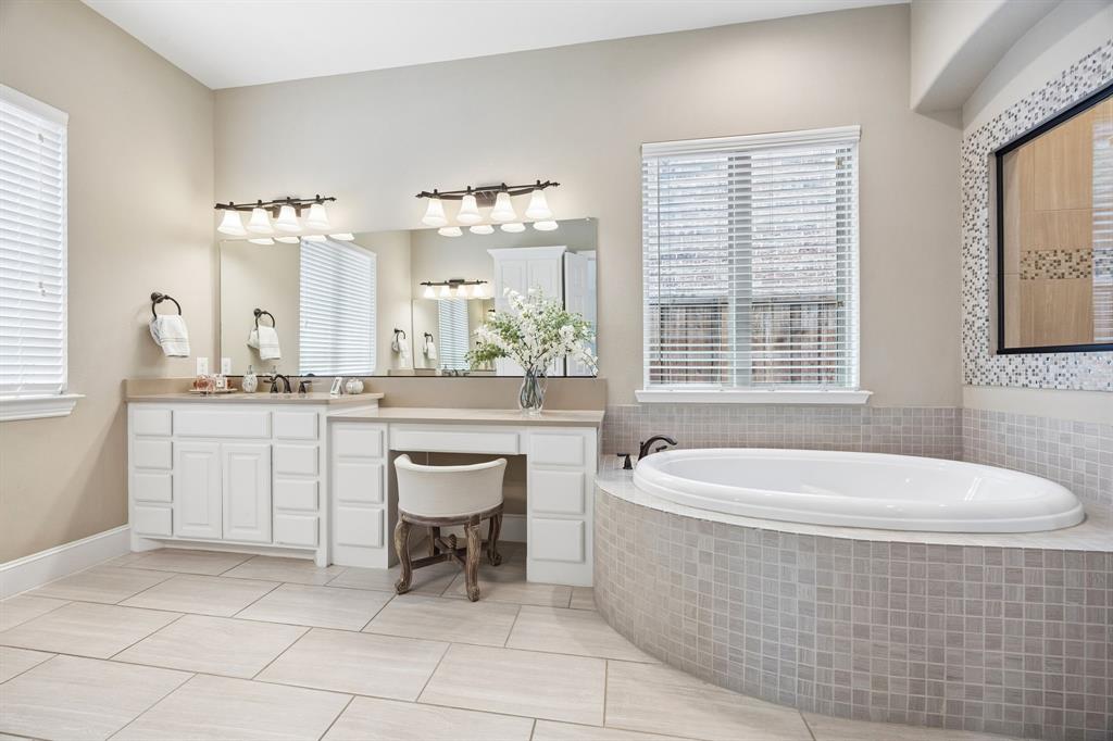 405 Cypress Garden Drive Property Photo 18