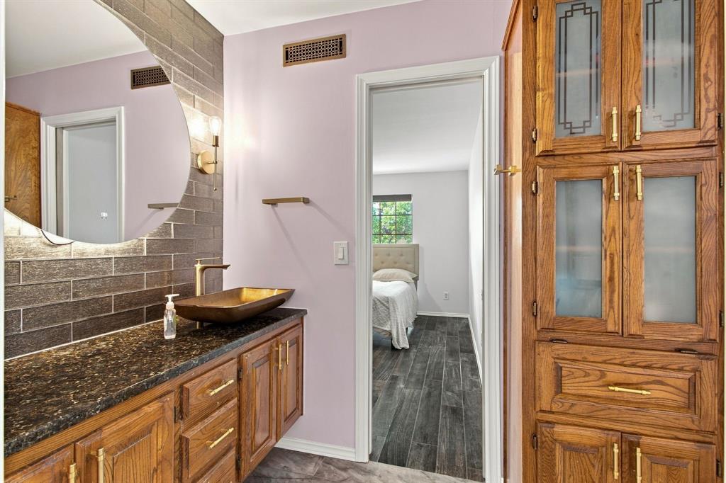 4012 Tumbril Property Photo 34