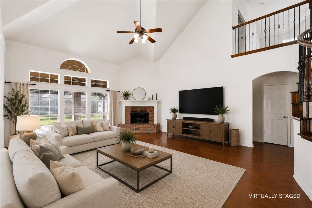 1301 Senita Cactus Street Property Photo 4