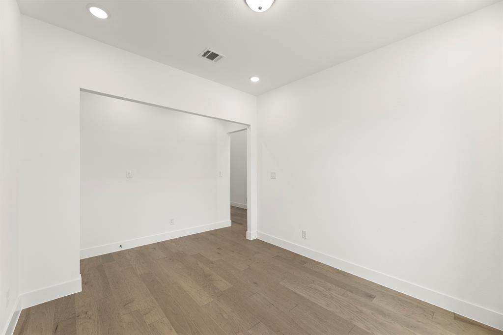 927 Stellar Truth Way Property Photo 6