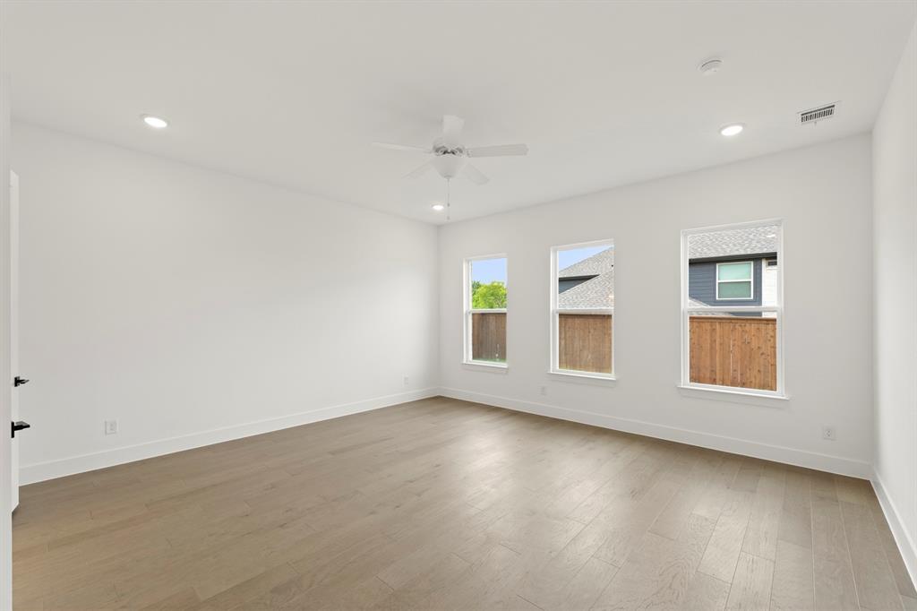927 Stellar Truth Way Property Photo 16