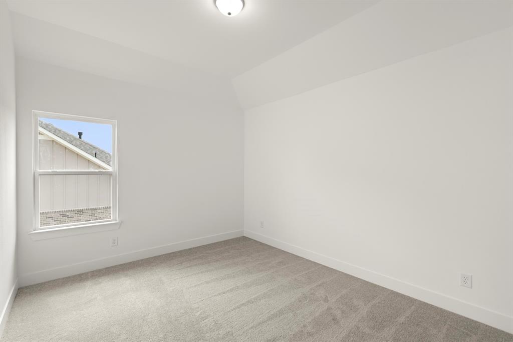 927 Stellar Truth Way Property Photo 22