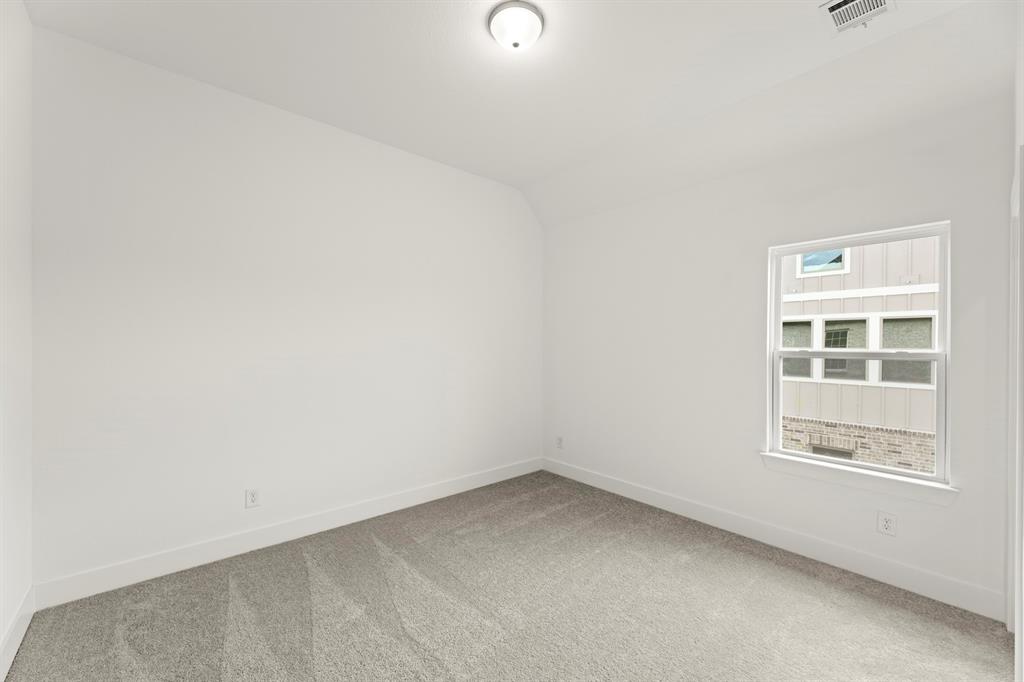 927 Stellar Truth Way Property Photo 24