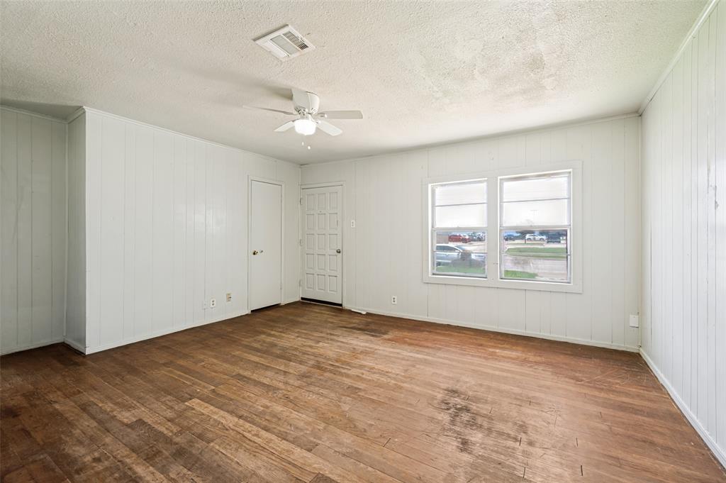 1814 Refinery Road Property Photo 4