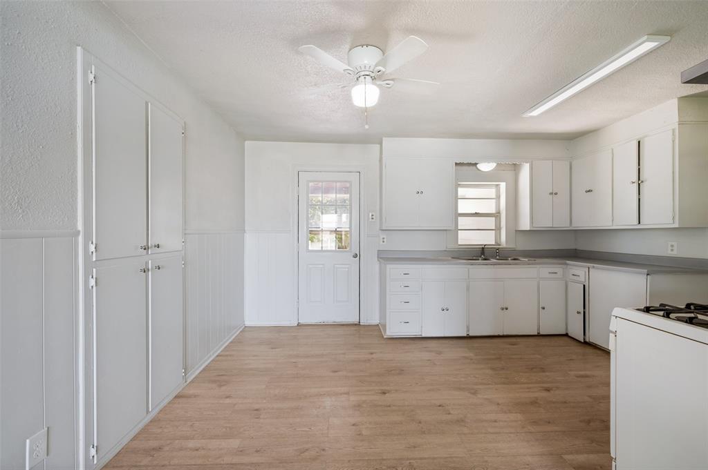 1814 Refinery Road Property Photo 9