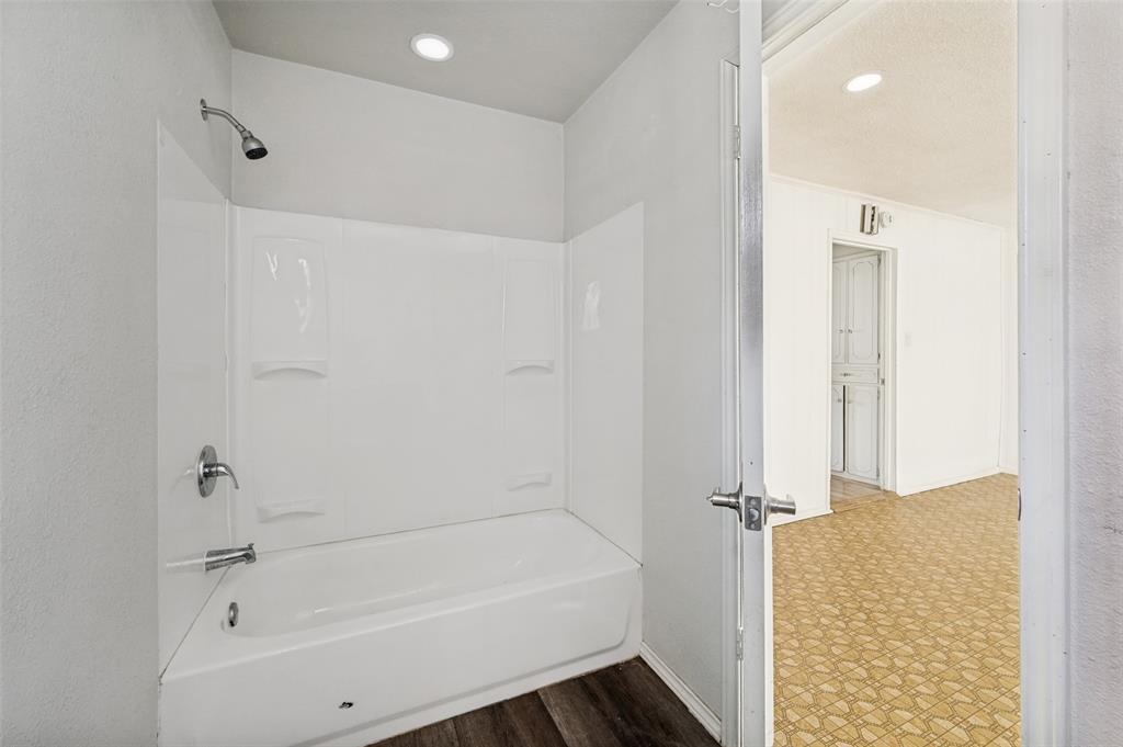 1814 Refinery Road Property Photo 13