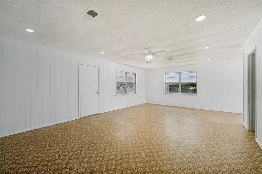 1814 Refinery Road Property Photo 14