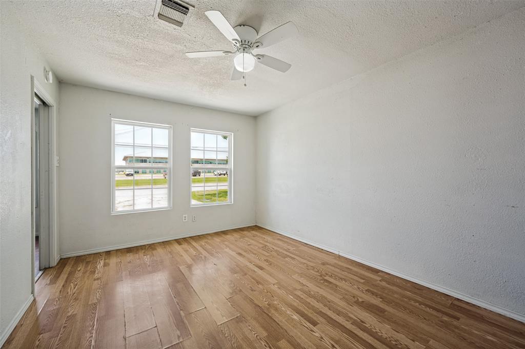 1814 Refinery Road Property Photo 18