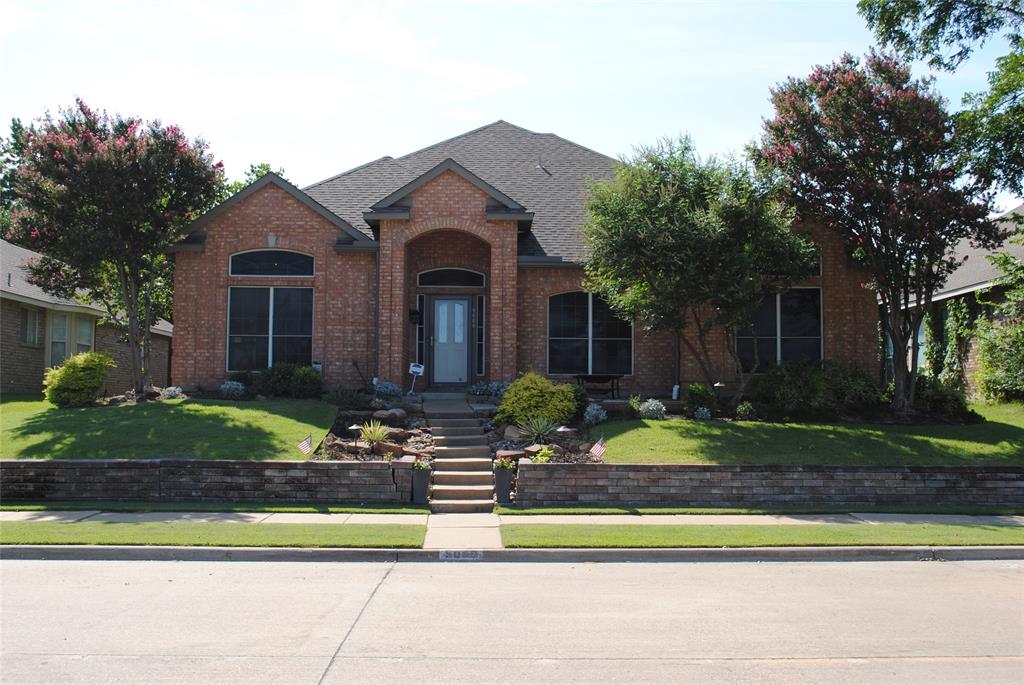 5080 Lakeshore Boulevard Property Photo 1