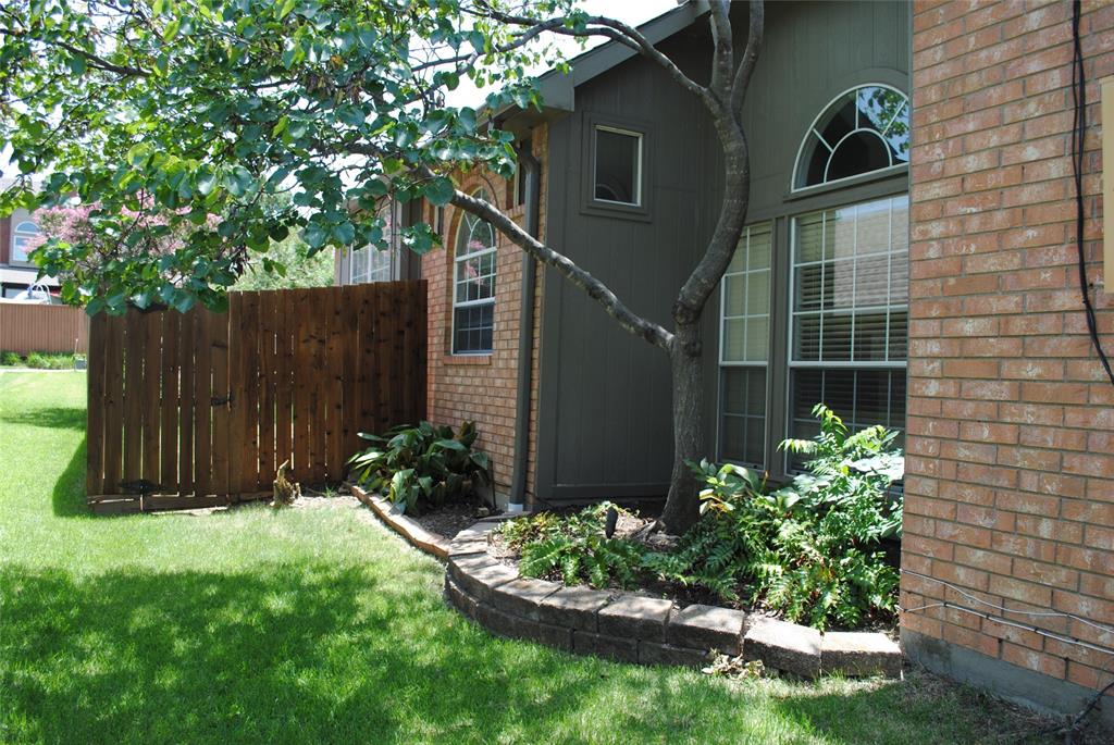 5080 Lakeshore Boulevard Property Photo 10