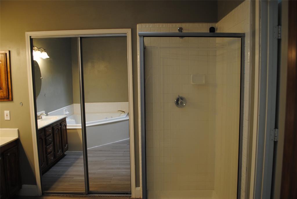 5080 Lakeshore Boulevard Property Photo 27